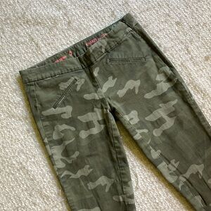 🌿 GAP SIZE O SUPER SKINNY CHINO CAMOUFLAGE PANTS
